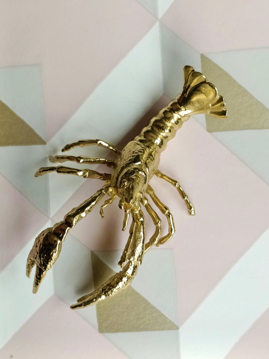 Gold solid brass lobster cabinet pull/Sea creature shaped door handle/beach themed drawer knob/brass furniture hardware/Crab shaped handle