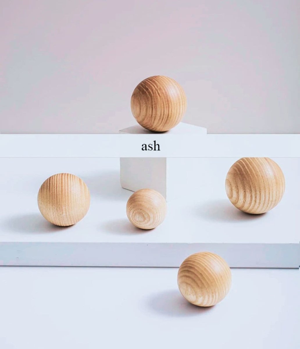 Wooden ball cabinet handle/Wood Ball drawer pull/Wooden furniture hardware/Natural wood door handle/Walnut, ash or beech wooden hardware