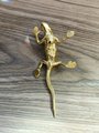 Gold lizard drawer handle/Brass bearded dragon door handle/unique drawer pull/Lizard cabinet handle/Gold reptile drawer knob/Geko door pull