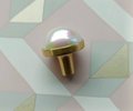Big faux pearl and gold brass drawer pull/Pearly cabinet handle/white pearl drawer knob/round white pearl door handle/brass and pearl handle