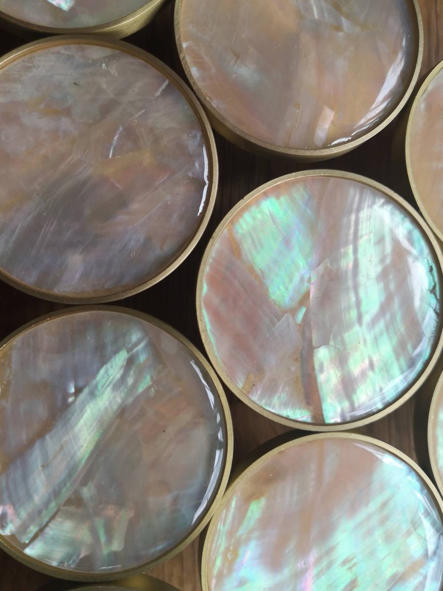 Round Iridescent Abalone Shell Drawer pull/Pearl Cabinet pull/mother of pearl door handle/light abalone knob/shell furniture hardware