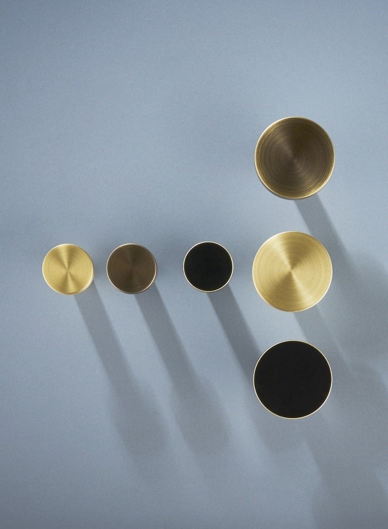 Classic brushed brass button door handle/round gold, bronze or black Cabinet Pull/metal furniture hardware/round brass drawer knob/door knob