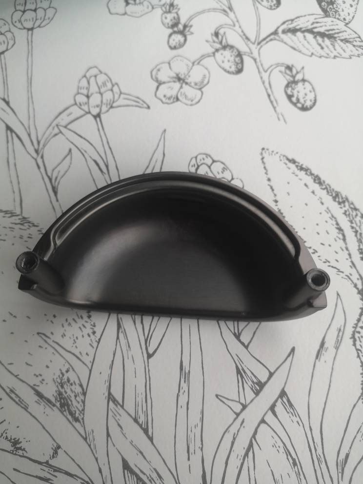 Gunmetal grey clam shell drawer pull/Gray cup shaped cabinet pull/Semi circle dark grey clam shell door handle/gunmetal kitchen hardware