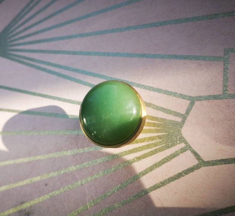 Round polished apple green jade drawer handle/Green stone and gold brass cabinet pull/Leaf green gemstone door knob/Green stone hardware
