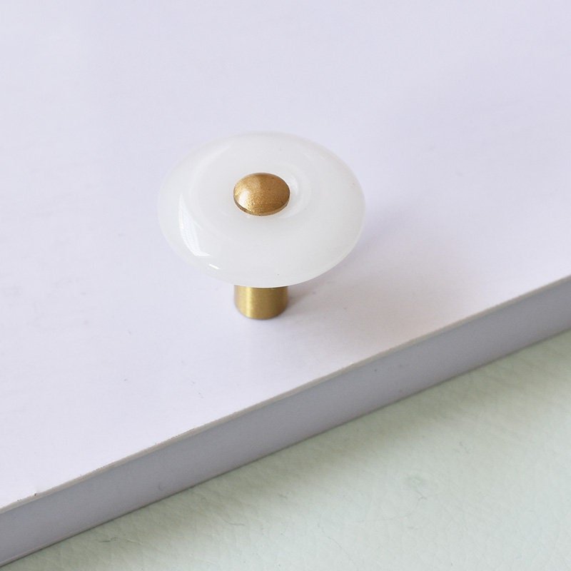 Round green or white resin and brass drawer handle/Green or white cabinet pull/Round brass and green resin door knob/Green drawer knob/MCM