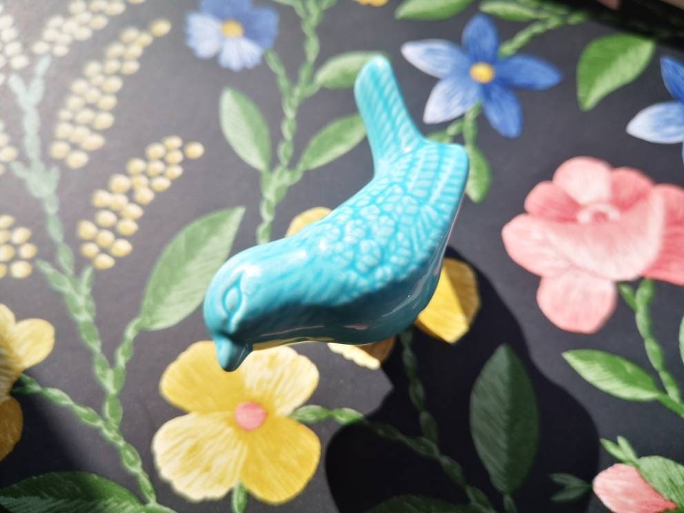Cute colourful porcelain bird drawer handle/Chick shaped door knob/Colourful cottage style cabinet handle/bird shaped nursery door handles