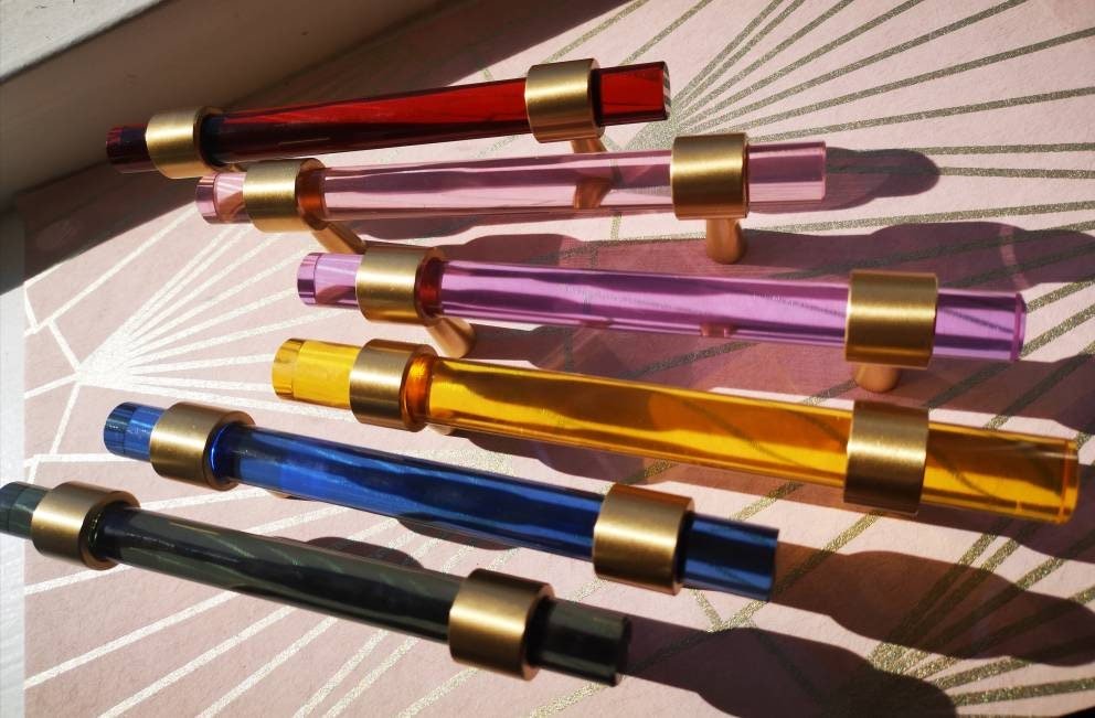 Blue yellow red or pink acrylic lucite cabinet bar handle/bright coloured drawer pull/nursery cabinet handle/colourful door handle/kids room