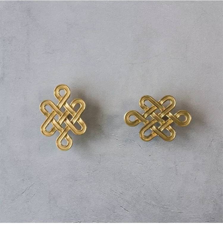 A Pair of gold brass celtic knot style solid brass handles/Brass infinity sign cabinet pulls/Intricate knot design door knob/brass hardware