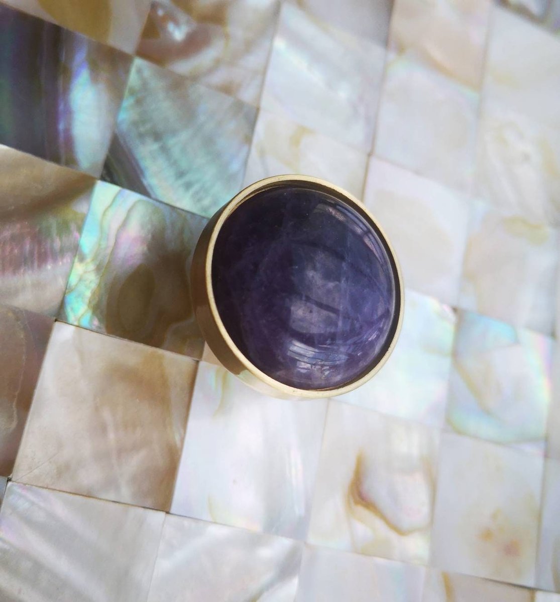 Polished purple amethyst and gold brass drawer pull/purple gemstone cabinet handle/amethyst crystal door knob/crystal furniture hardware