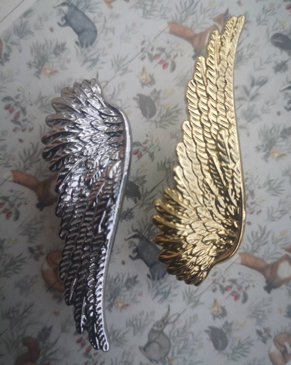 Small shiny gold or silver angel wing cabinet pull/Feathered wing drawer handle/Shiny furniture hardware/small bird wing shaped door knob