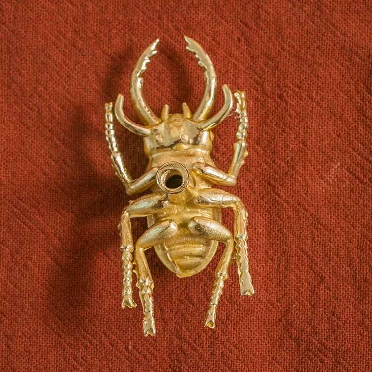 Gold Stag Beetle knob/Bug shaped Cabinet drawer pull/insect shaped door Handle/gold drawer pull/unique door handle/drinks cabinet handle