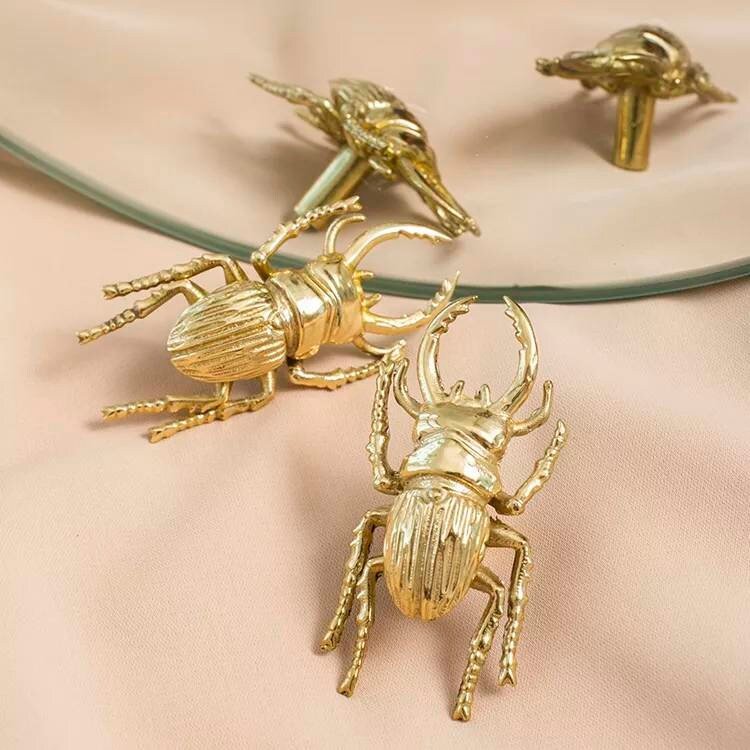 Gold Stag Beetle knob/Bug shaped Cabinet drawer pull/insect shaped door Handle/gold drawer pull/unique door handle/drinks cabinet handle