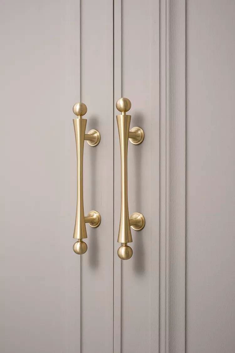 Scroll shaped cabinet bar handle with ball end design / brass cabinet draw pull/furniture hardware/ kitchen renovation/wardrobe handle/retro