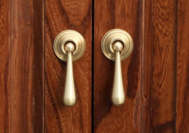 Large gold brass drop drawer pull/Brass drop cabinet handle/classic style drop door knob/gold furniture hardware/dressing table handle