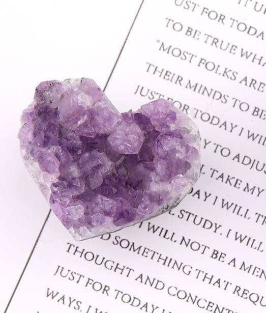 Heart shape amethyst or white quartz crystal geode cabinet handle/heart shaped gemstone drawer handle/small rough cut crystal door handle