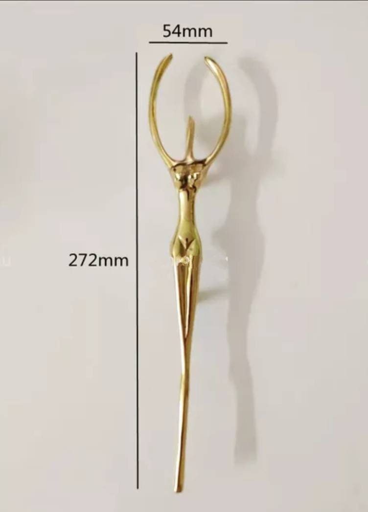 Gold brass dancing lady cabinet handle/woman shaped figure door handle/abstract female figurine drawer handle/unusual furniture hardware