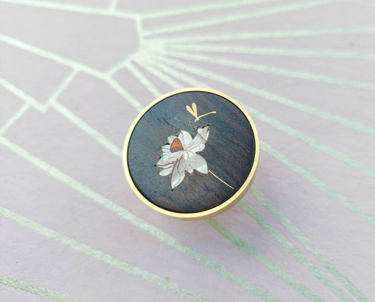Round gold brass walnut wood and shell inlay drawer pull/Intricate pearl inlay cabinet pull/waterlily door handle/clover leaf design handle