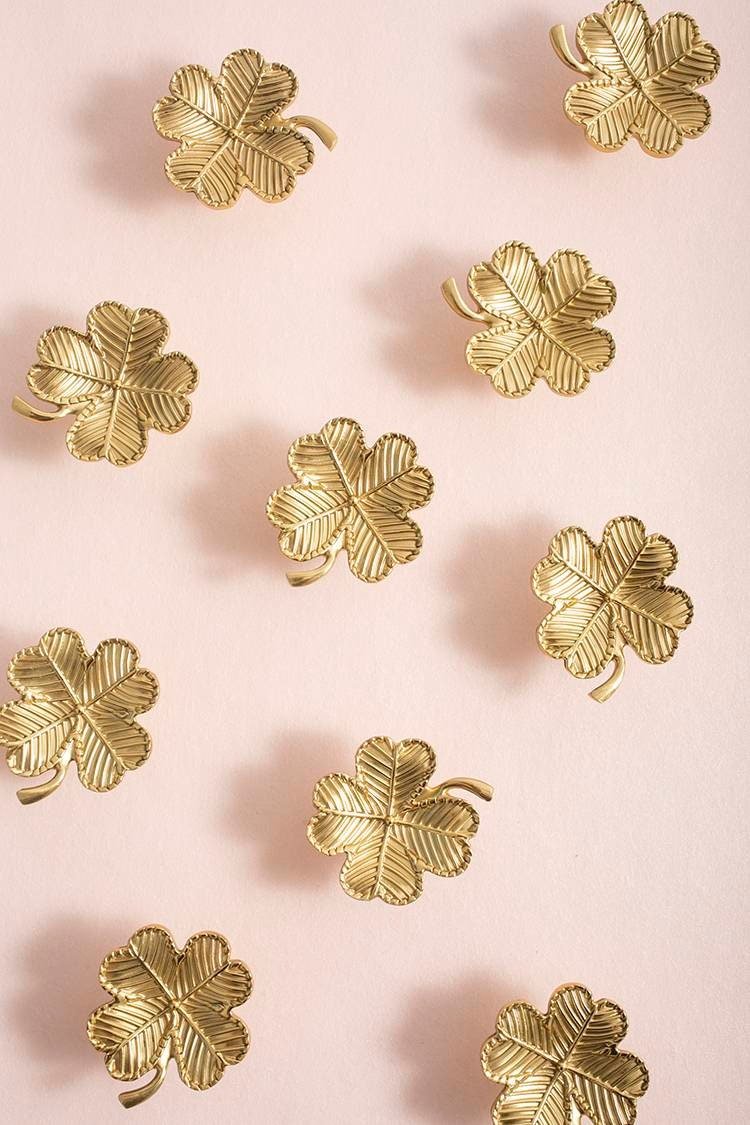 Lucky gold four leaf clover shaped cabinet pull/Shamrock shaped drawer knob/Clover leaf design door handle/Solid brass furniture hardware