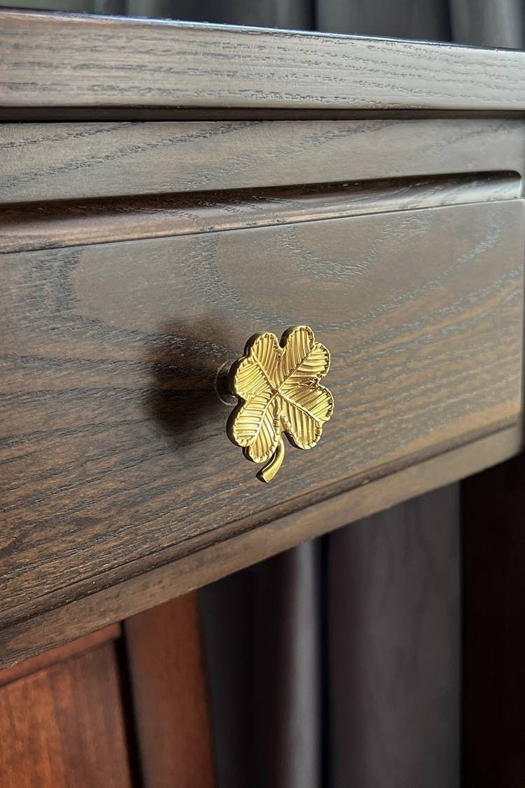 Lucky gold four leaf clover shaped cabinet pull/Shamrock shaped drawer knob/Clover leaf design door handle/Solid brass furniture hardware
