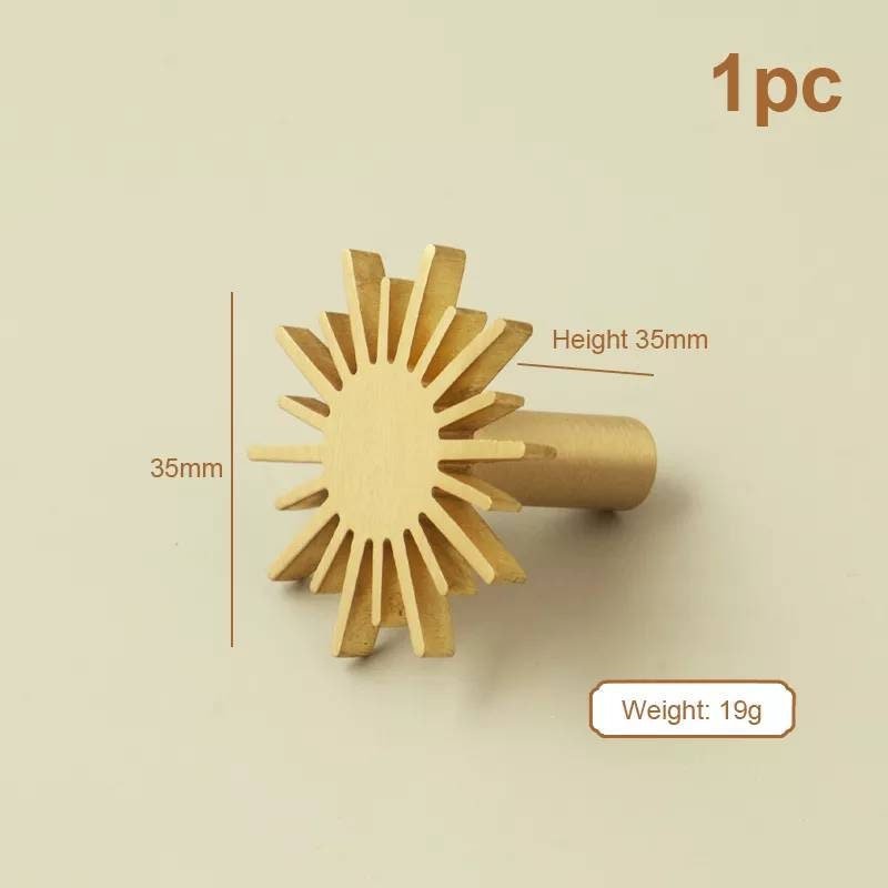 Gold brass sun door handle/star shaped drawer knob/Gold star cabinet pull/Brass furniture hardware/Nursery decor/Gold drawer pull/sunshine