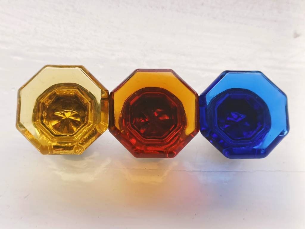 Vintage style glass crystal cabinet pull in bright colours/Glass geometric shaped door knob/Blue, yellow or red crystal drawer handle
