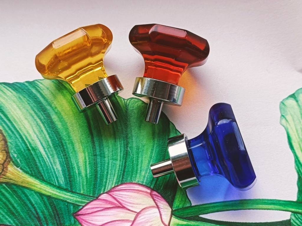 Vintage style glass crystal cabinet pull in bright colours/Glass geometric shaped door knob/Blue, yellow or red crystal drawer handle