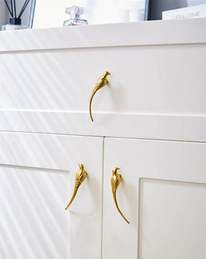 Small solid brass parrot cabinet pull/Gold bird shaped door handle/Parakeet bird design drawer pull/Unique gold brass furniture hardware
