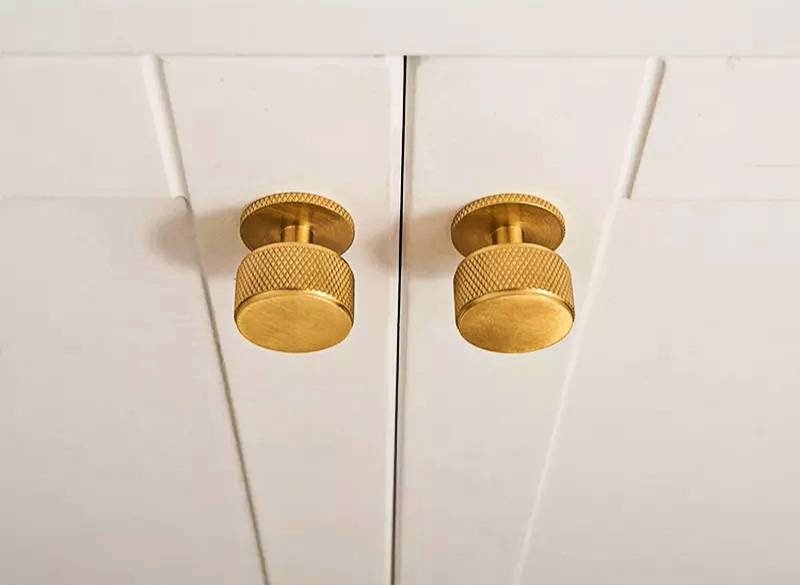 Matte gold brass door knob with textured detail/Round brass drawer pull/Gold knurled cabinet pull/Brass furniture hardware/kitchen hardware