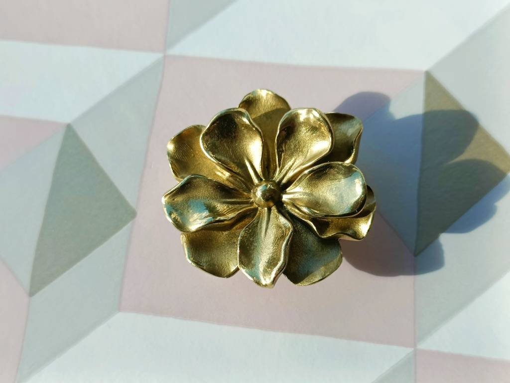 Beautiful gold brass Camelia flower cabinet handle/Brass flower shaped drawer pull/Gold brass bloom door knob/bedroom furniture hardware