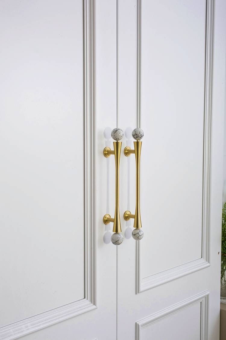 Gold scroll shaped cabinet handle with crystal detail/Solid brass and gem drawer pull/Crystal door handle/wardrobe handle/Stone door knob