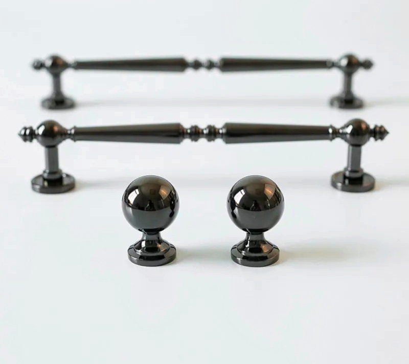 Shiny black traditional shaped bar handle/Black brass cabinet pull/kitchen door handle/Bar drawer pull/furniture hardware/home improvement
