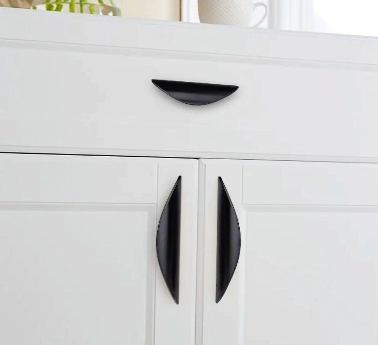Curved Lip Gold Silver or Black Cabinet Pull/Lip Drawer Pull/Hidden Door Handle/Kitchen Door Pull/Modern Furniture Hardware/Concealed handle