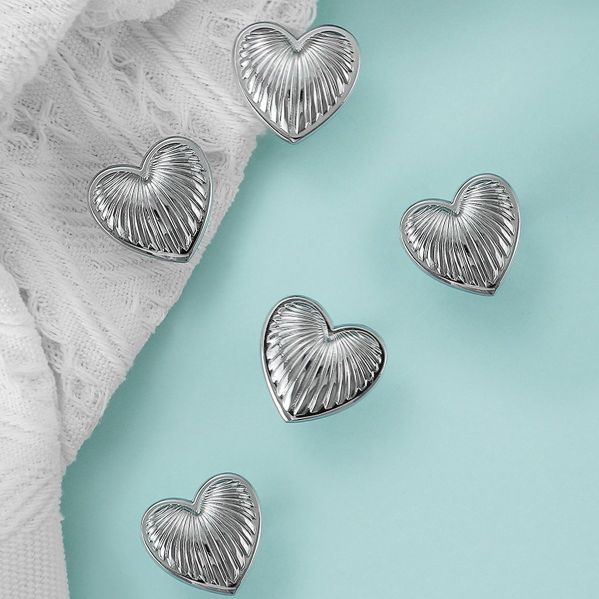 Love Heart Shaped Cabinet Pull/Gold, Silver or Bronze Heart Door Handle/Gold Heart Drawer Knob/Brass Furniture Hardware/Silver Drawer Handle