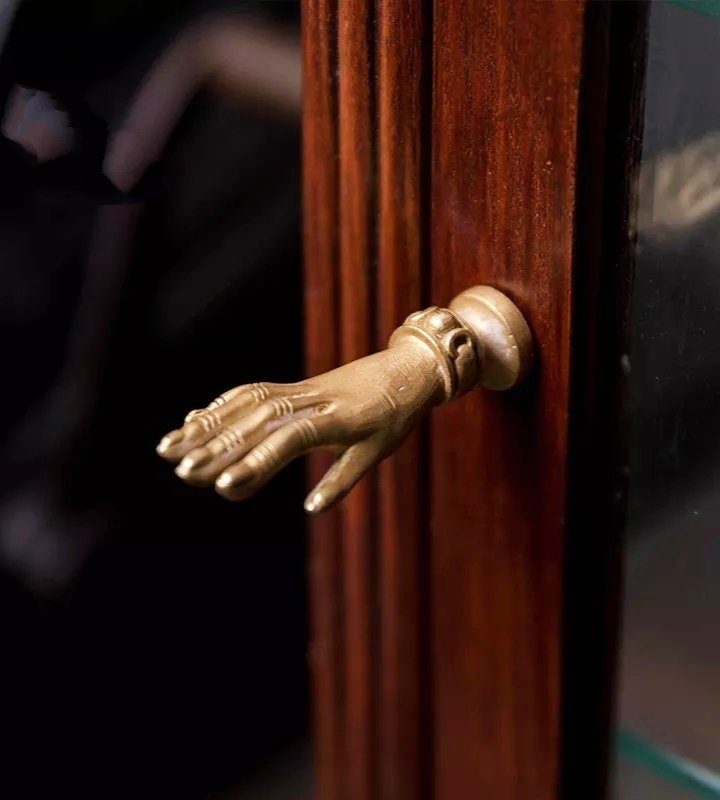 Creepy gold hand shaped door handle/Quirky brass Cabinet Pull/Gold Drawer Handle/Unique door Knob/ furniture hardware/Drinks cabinet handle