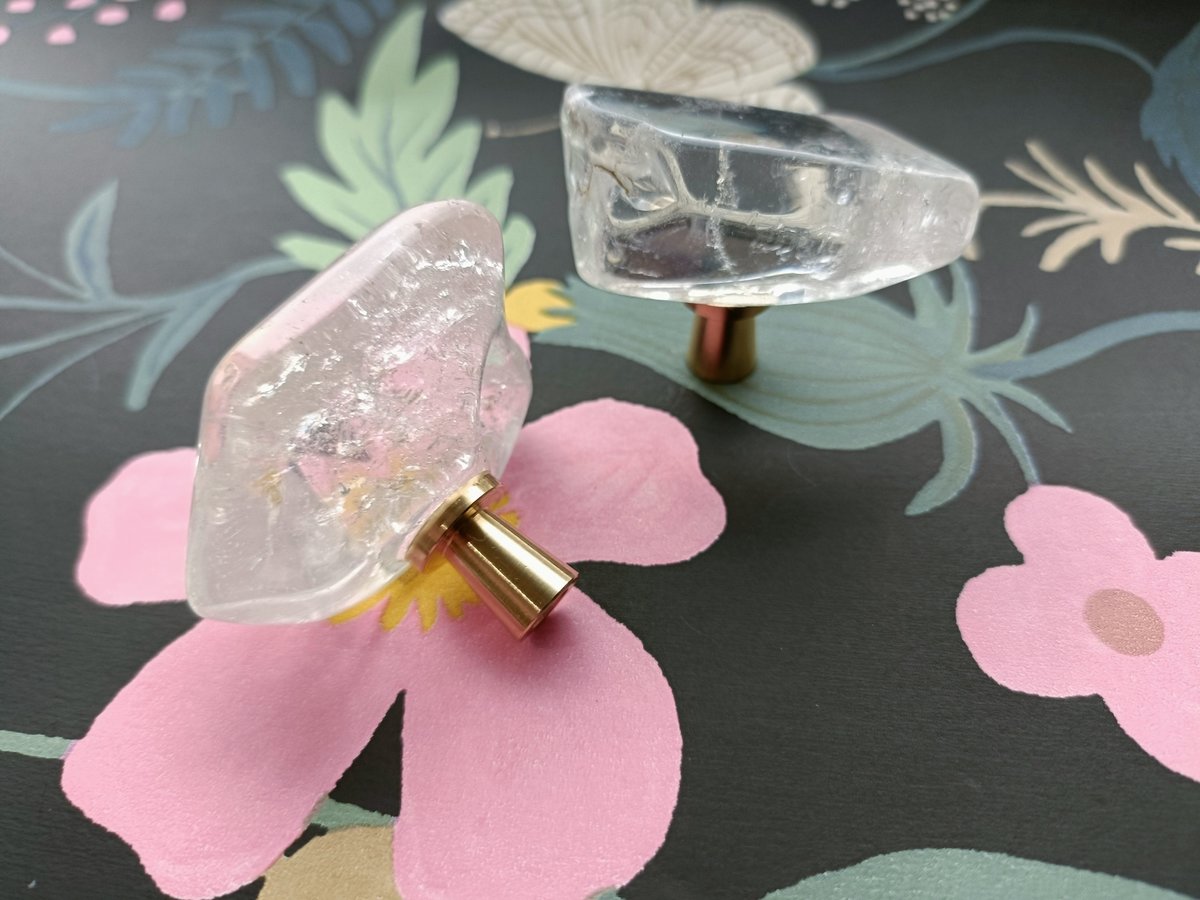 Polished quartz crystal cabinet pull/crystal furniture hardware/Quartz Crystal drawer handle/Crystal door handle/Crystal and brass drawer pu
