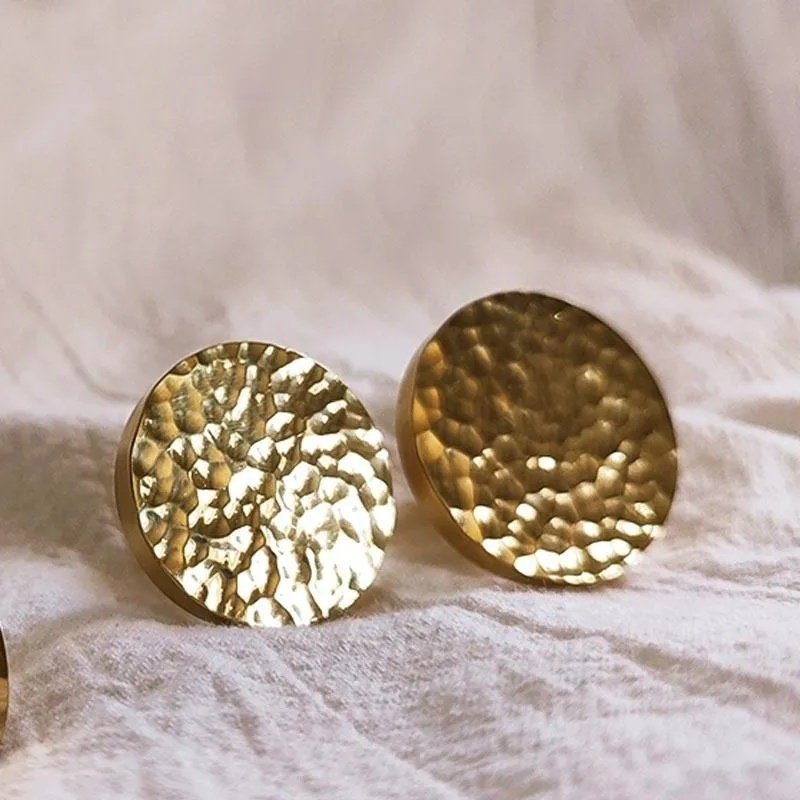 Classic round hammered brass drawer handle/Gold brass cabinet handle/Textured metal furniture hardware/Gold drawer knob/Gold Cabinet pull