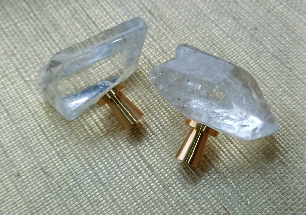 Polished quartz crystal cabinet pull/crystal furniture hardware/Quartz Crystal drawer handle/Crystal door handle/Crystal and brass drawer pu