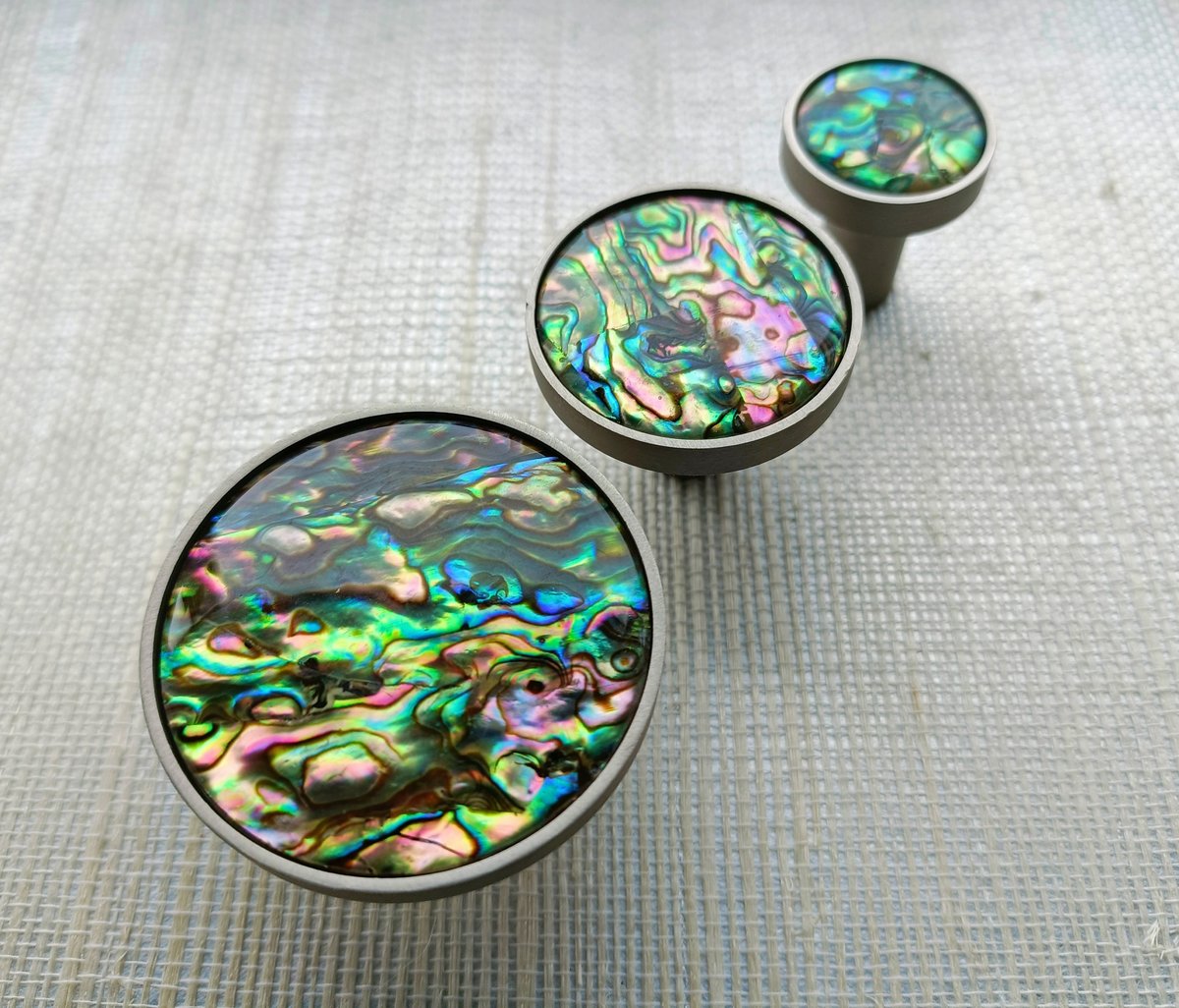 Rainbow Abalone Shell Drawer Pull/Iridescent Pearl Cabinet Pull/Mother of Pearl Door Handle/Pearl Drawer Knob/Pearl Furniture Hardware
