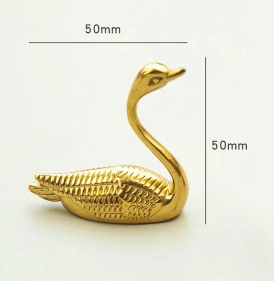 Gold brass swimming swans cabinet handle/Brass Swan drawer pull/Gold bird shaped door knob/Gold swan brass door handle/Signet drawer handle