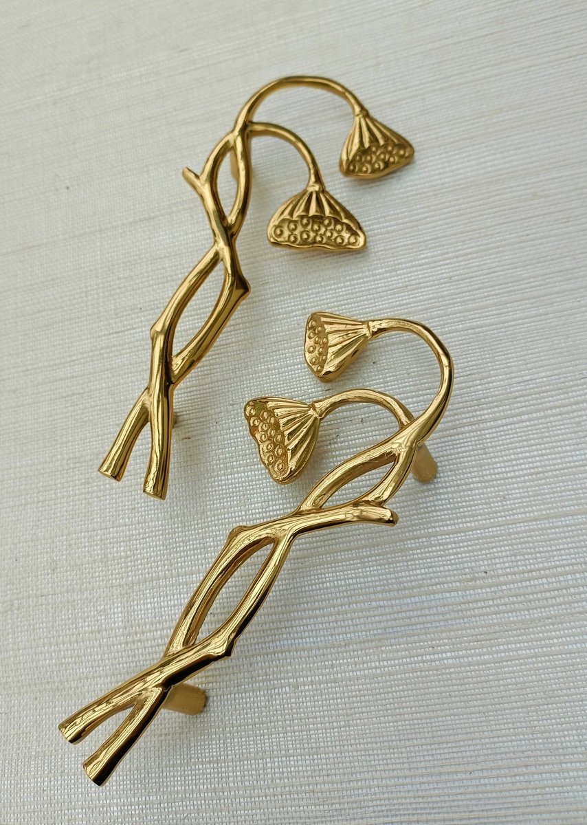 Gold brass Art Noveau style poppy stalk door handles/Complementary seed head design wardrobe handles/Botanical gold brass drawer pulls