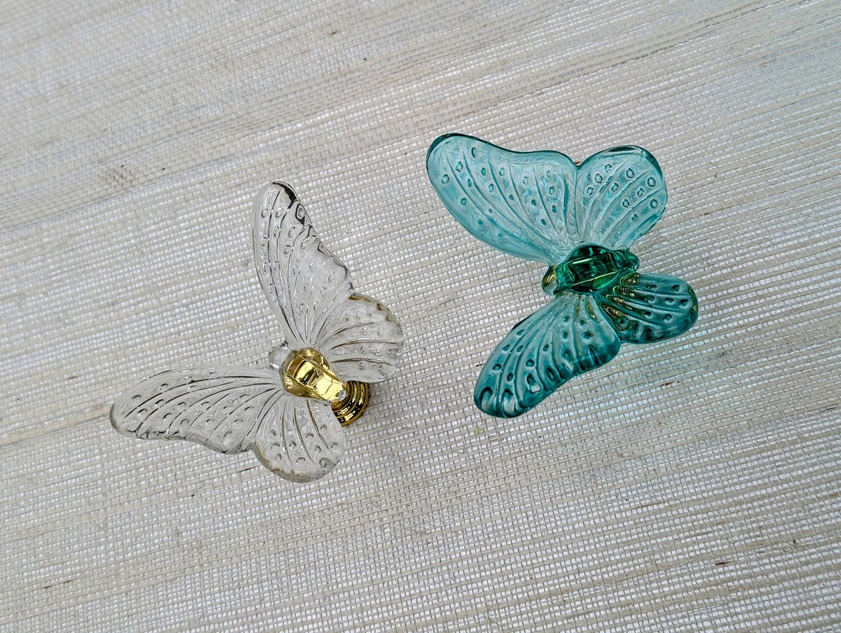 Glass butterfly drawer knob/Butterfly cabinet handle/Butterfly furniture hardware/nursery door handle/Children's decor/Butterfly door knob