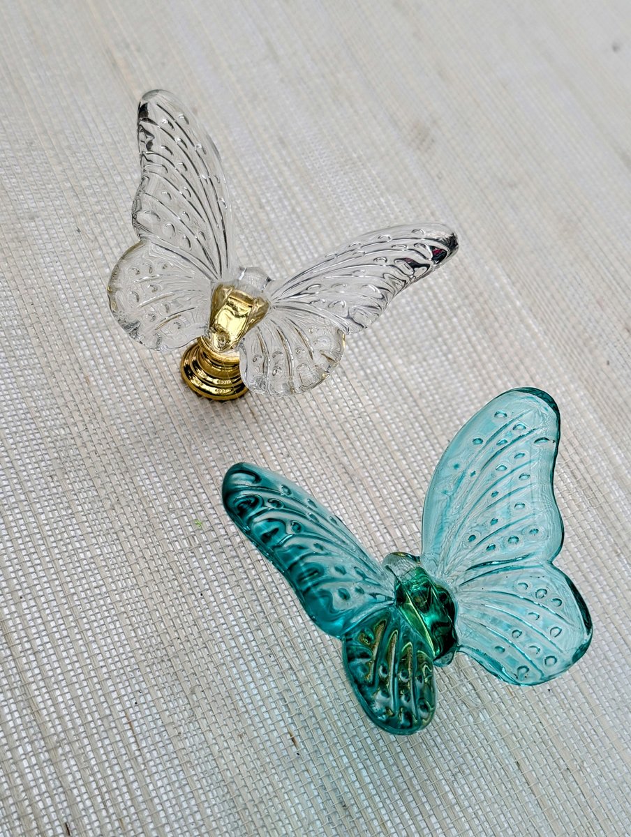 Glass butterfly drawer knob/Butterfly cabinet handle/Butterfly furniture hardware/nursery door handle/Children's decor/Butterfly door knob