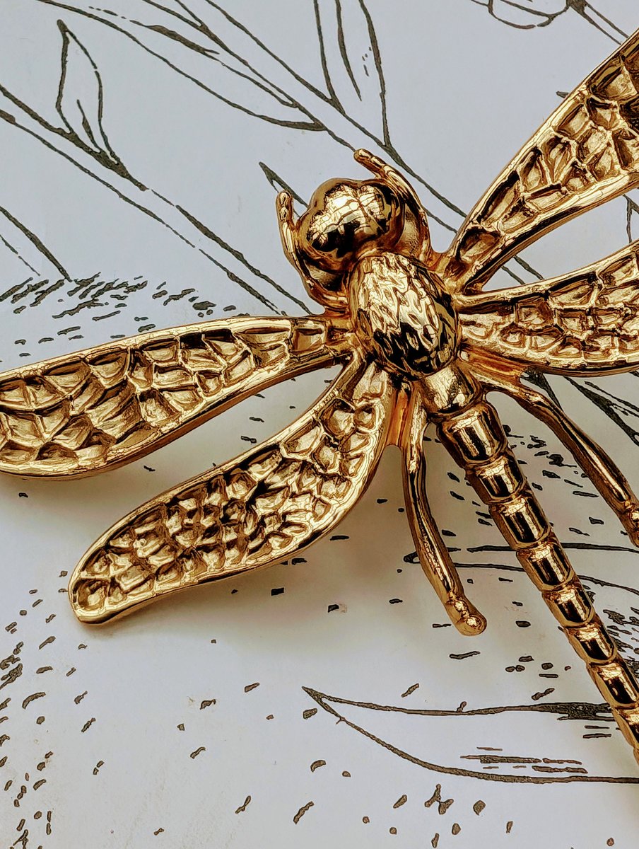 Solid brass dragonfly cabinet pull/Dragonfly drawer knob/Dragonfly drawer handle/brass furniture hardware/home improvement/Gold Door handle
