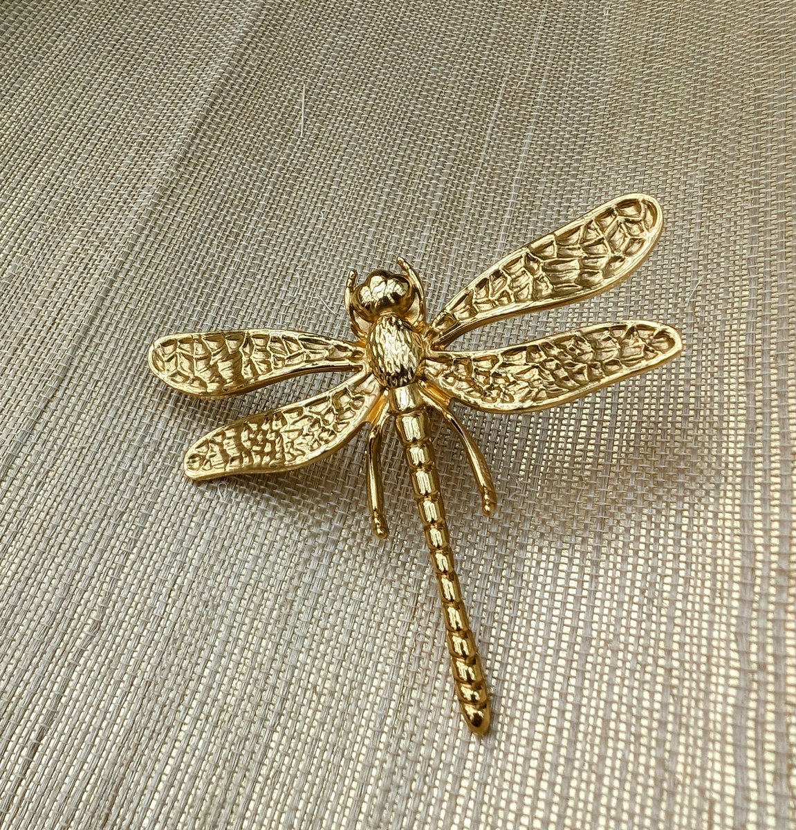 Solid brass dragonfly cabinet pull/Dragonfly drawer knob/Dragonfly drawer handle/brass furniture hardware/home improvement/Gold Door handle