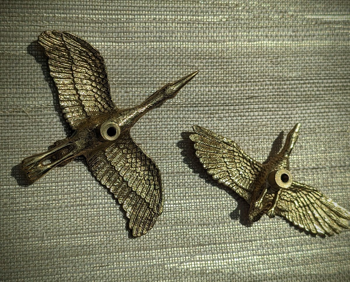 Brass Flying Egret Cabinet Pull/Gold Crane Door Handle/Stork shaped drawer handle/gold furniture hardware/Oriental Bird Cabinet Handle
