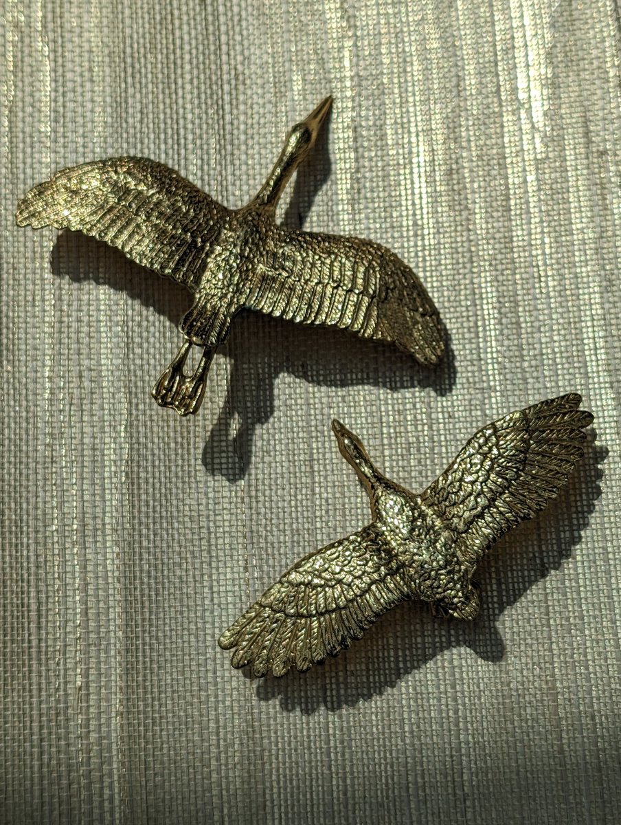 Brass Flying Egret Cabinet Pull/Gold Crane Door Handle/Stork shaped drawer handle/gold furniture hardware/Oriental Bird Cabinet Handle
