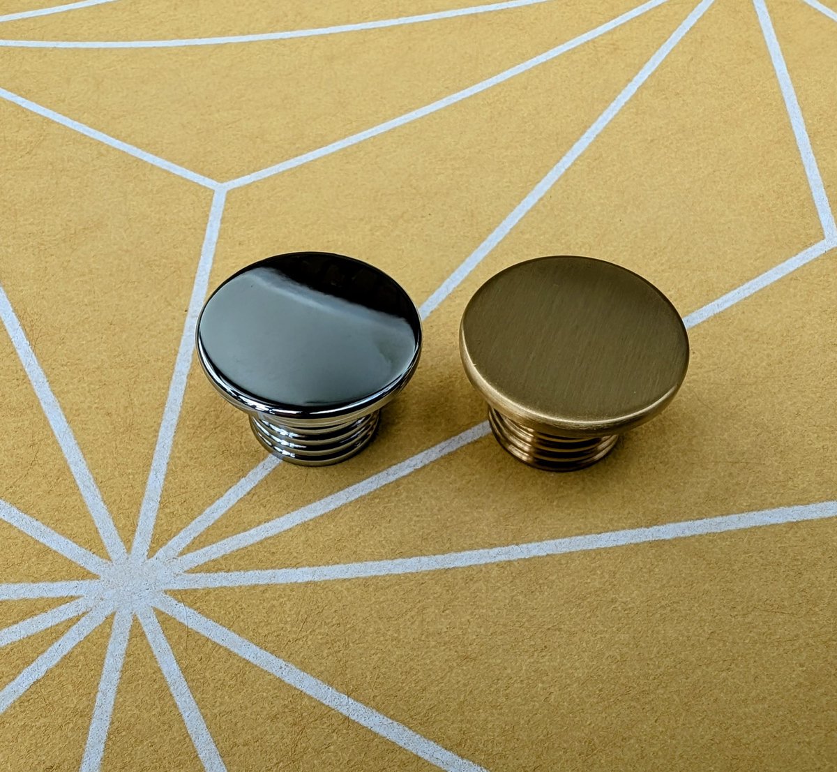 Industrial chic drawer pull/Gold or Silver solid brass cabinet knob/Brass screw design door knob/Man cave brass hardware/Classic drawer knob