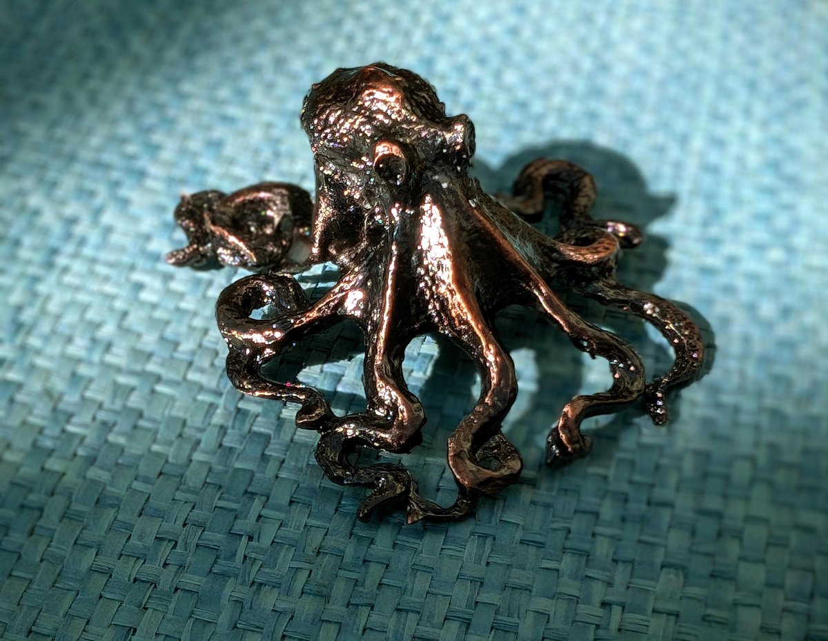 Gold or bronze octopus cabinet pull/Brass Kracken drawer knob/Octopus drawer handle/quirky furniture hardware/deep sea door knob/Fun handles