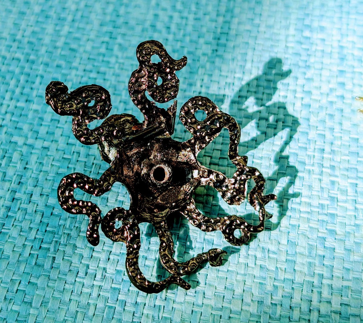 Gold or bronze octopus cabinet pull/Brass Kracken drawer knob/Octopus drawer handle/quirky furniture hardware/deep sea door knob/Fun handles