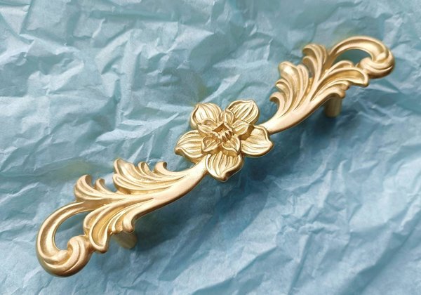Gold baroque flower style solid brass cabinet pull/Antique French style drawer handle/brass furniture hardware/Gold Rocco style door handle